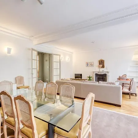 Familial Proche Tour Eiffel Apartment *